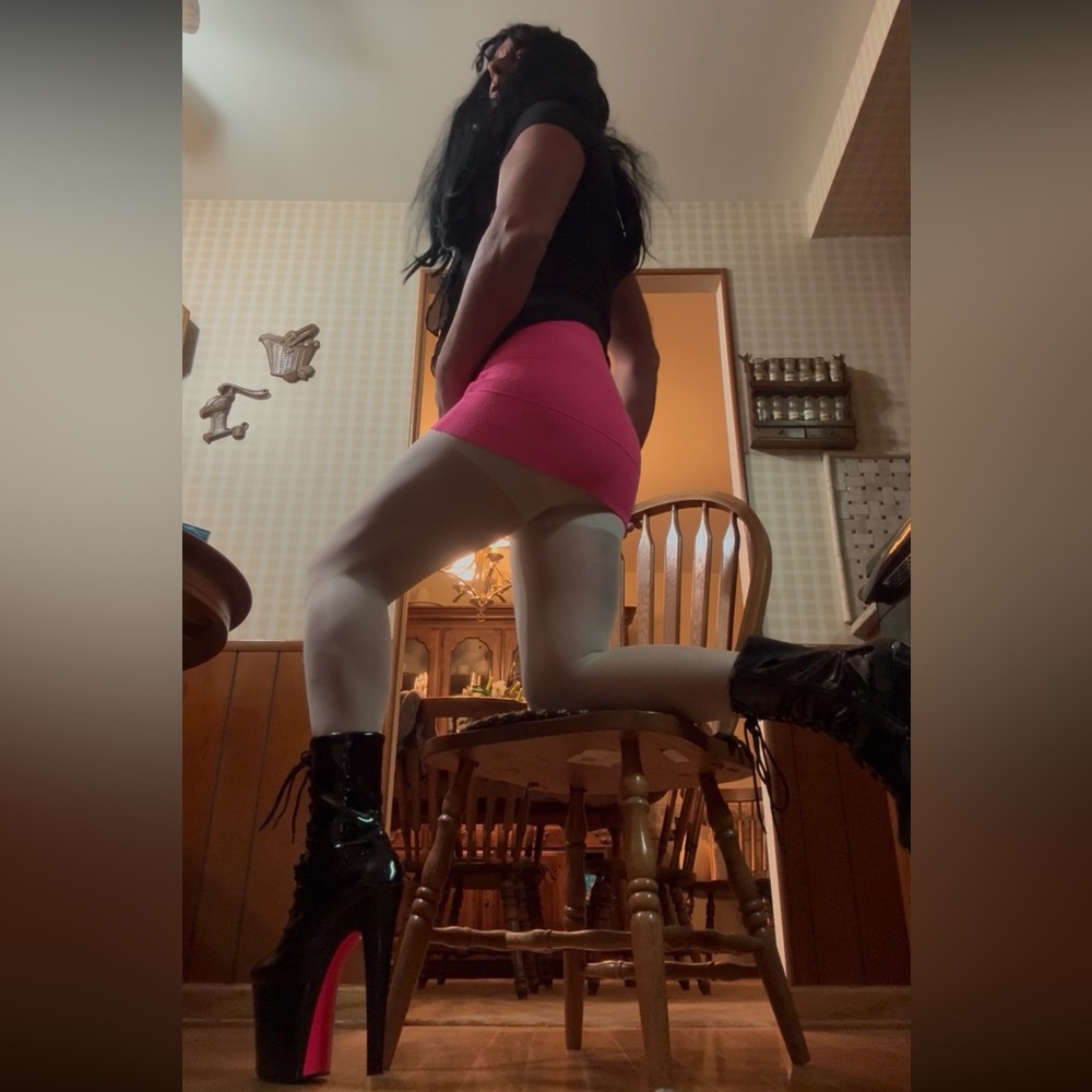 Pink Mini Skirt - Picture 5 of 13